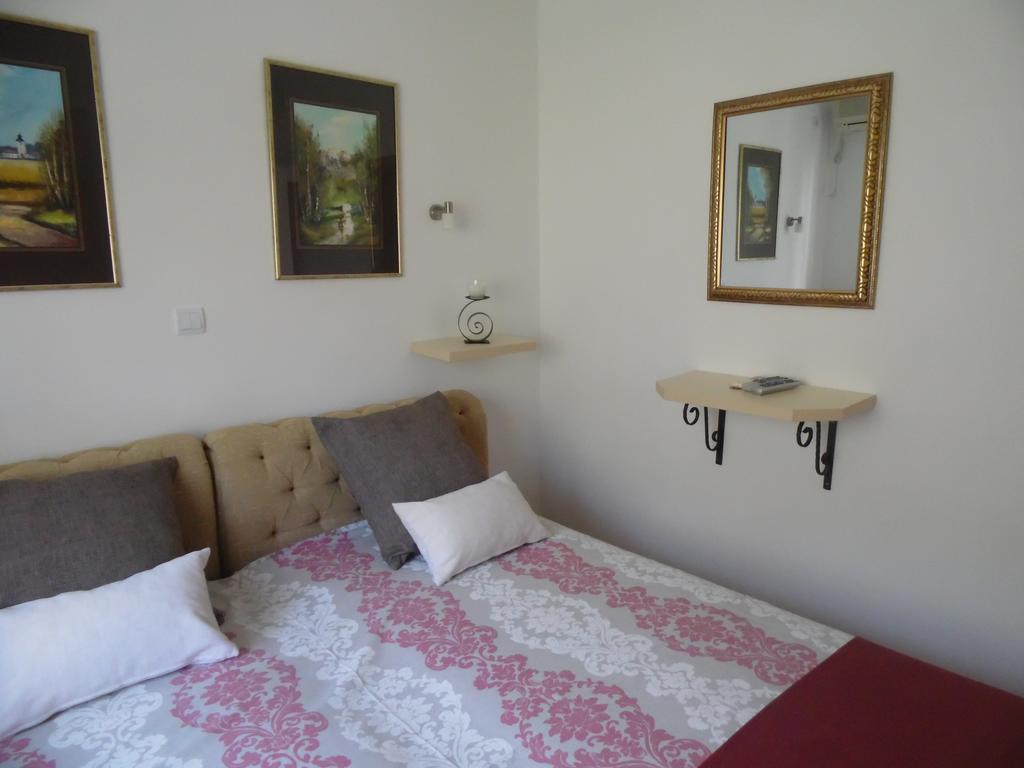 Apartments Slavica Jovanovic Sveti Stefan Chambre photo