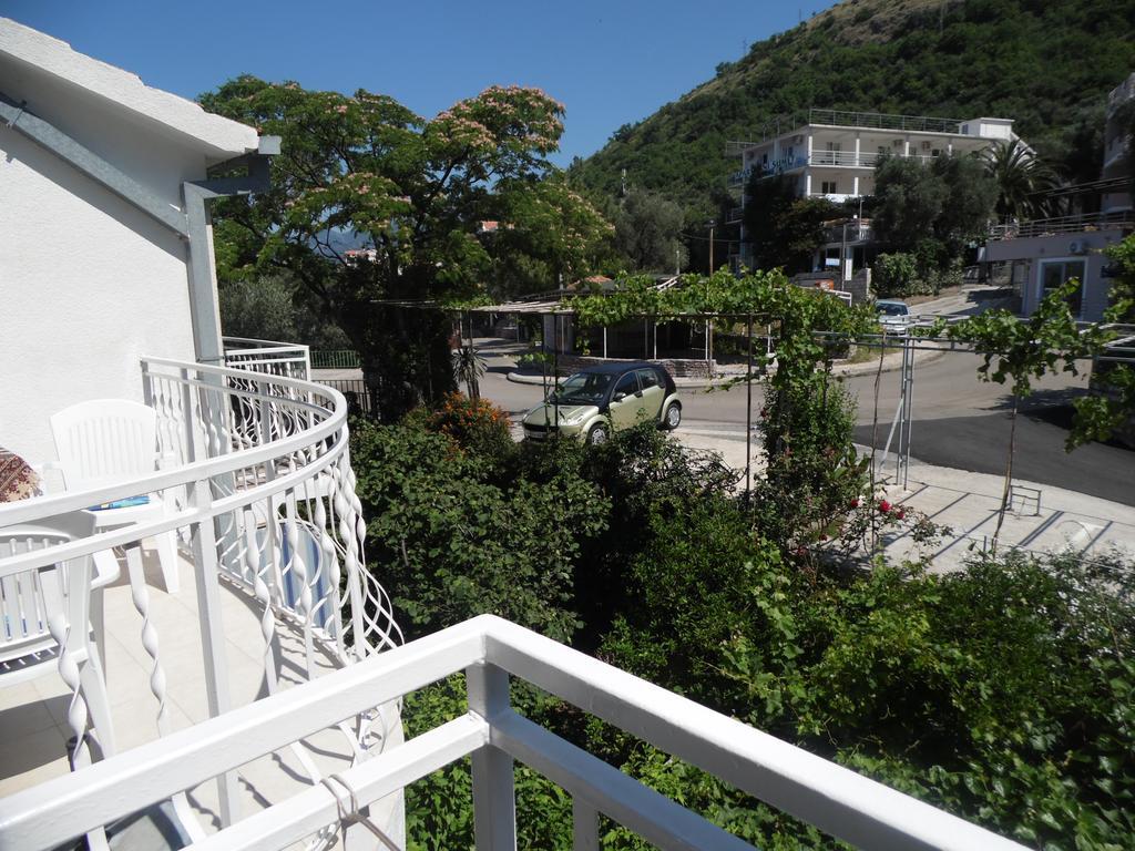 Apartments Slavica Jovanovic Sveti Stefan Chambre photo
