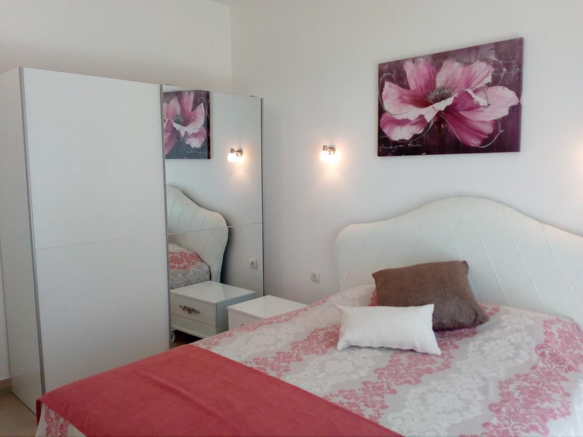 Apartments Slavica Jovanovic Sveti Stefan Extérieur photo