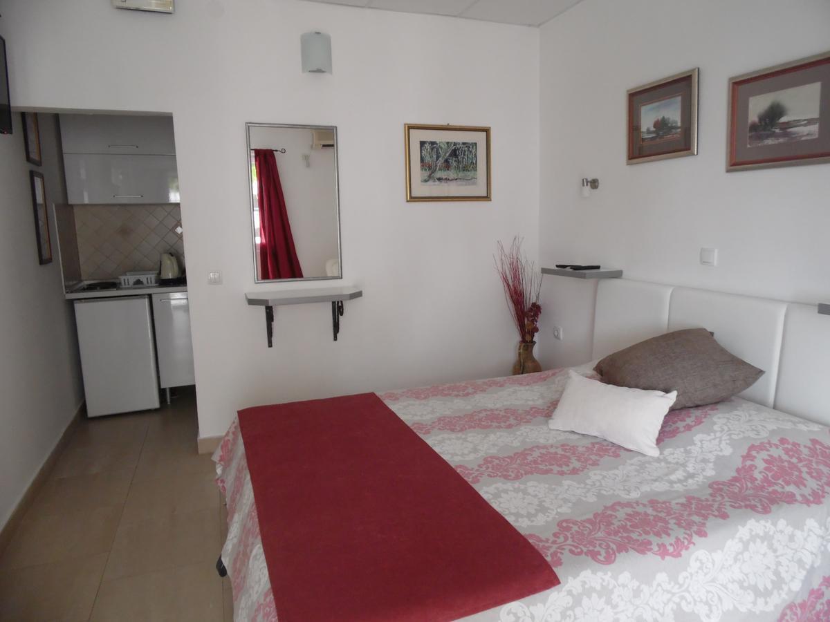 Apartments Slavica Jovanovic Sveti Stefan Extérieur photo