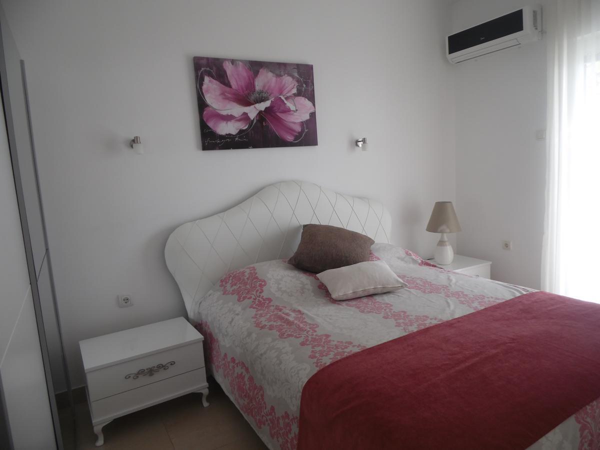Apartments Slavica Jovanovic Sveti Stefan Extérieur photo