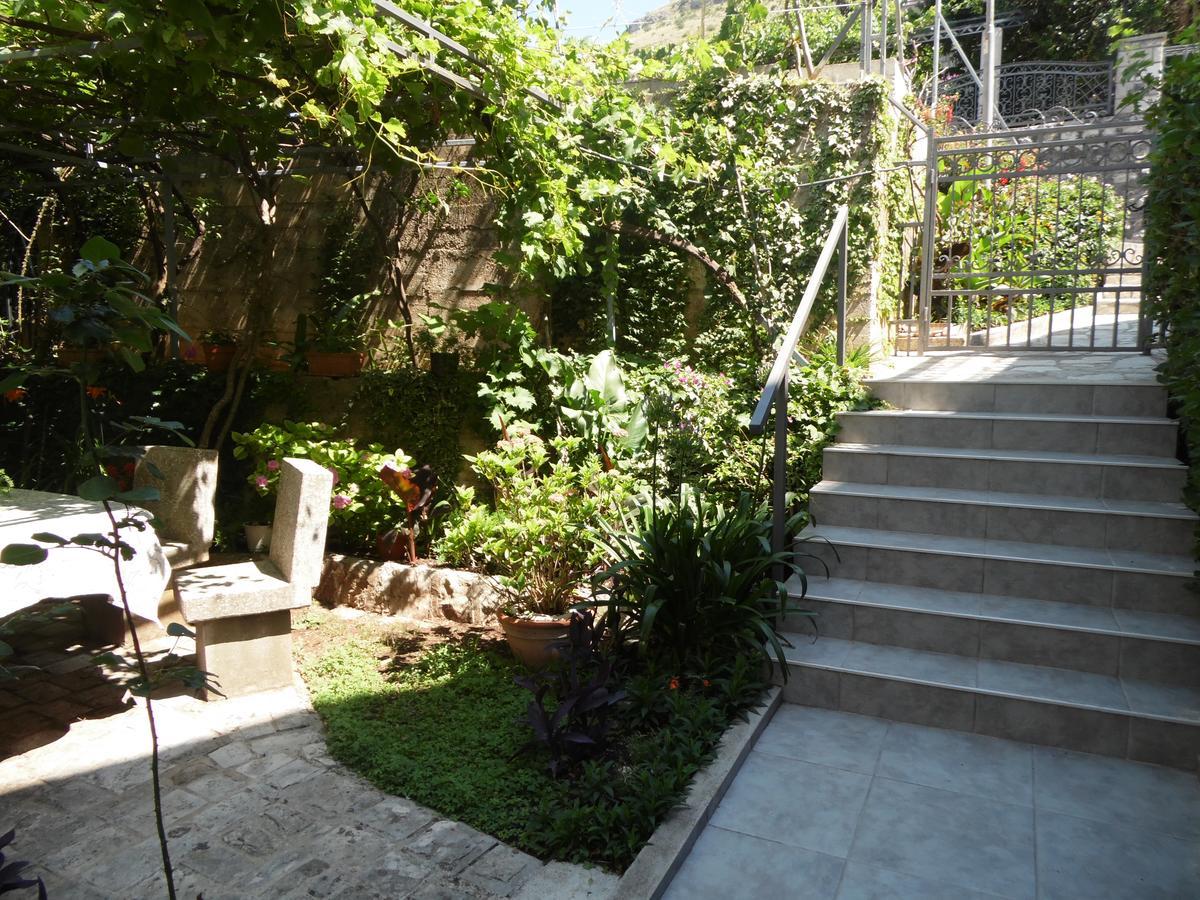 Apartments Slavica Jovanovic Sveti Stefan Extérieur photo